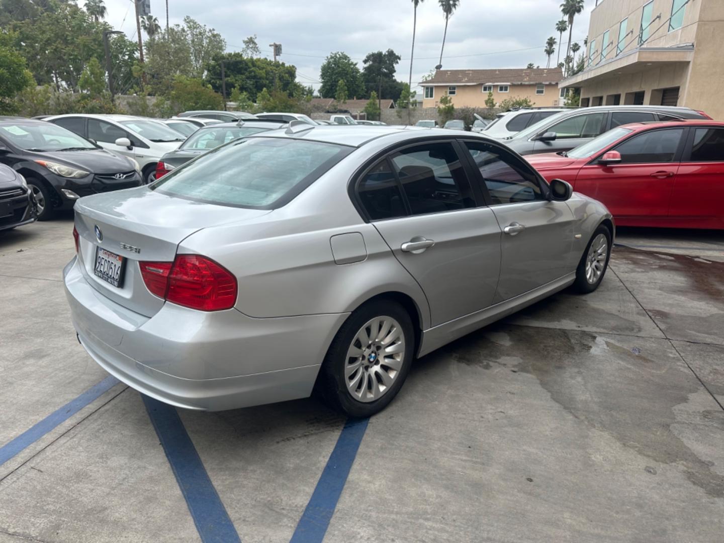 2009 Silver Metallic BMW 3-Series (WBAPH73519A) , located at 30 S. Berkeley Avenue, Pasadena, CA, 91107, (626) 248-7567, 34.145447, -118.109398 - Crown City Motors is a used “Buy Here Pay Here” car dealer in Pasadena CA. “Buy Here Pay Here” financing, means that when you purchase your vehicle from our dealership, that you make the payments to the dealership as well. We do not need the banks approval to get you approved for a used auto - Photo#3